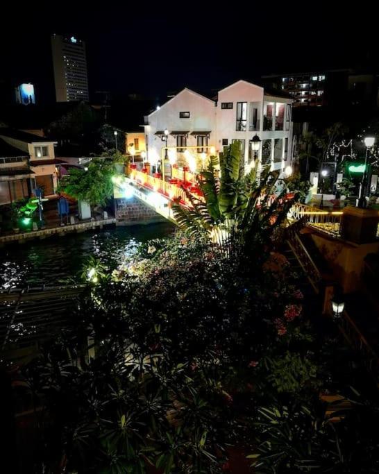 Leju 21 樂居 Explore Malacca From A Riverside House Eksteriør billede